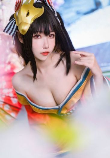 公交车揉捏大乳呻吟娇喘在线观看