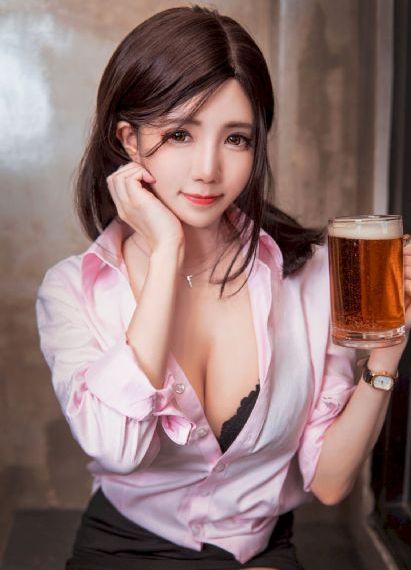 丝袜老师扒开双腿让我爽视频